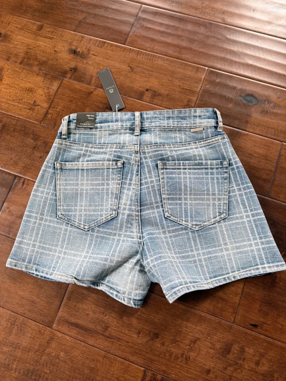 Tractr High Rise Slim Denim Shorts NWT